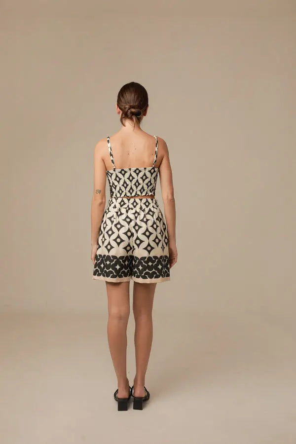 Mucura Short Black
